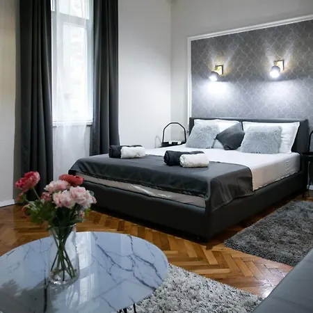 Natalie'S Place Belgrade Exterior photo